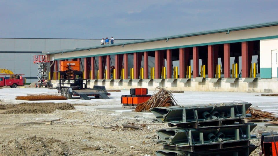A new ndustrial storage facility under construction
